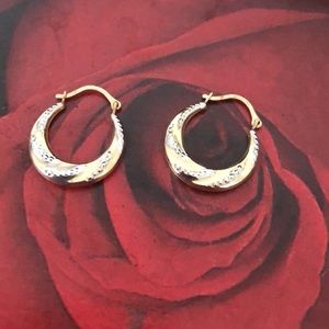 10k gold earrings